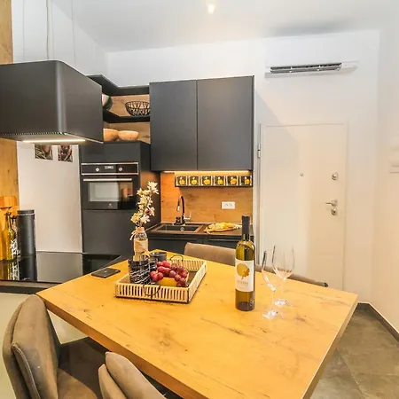Apartment Arena With Free Private Parking