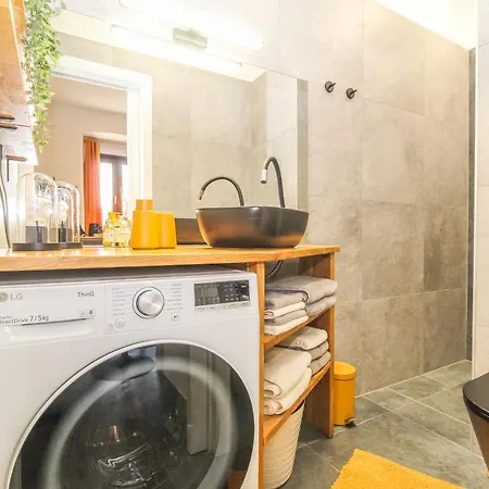 Arena With Free Private Parking Apartamento *