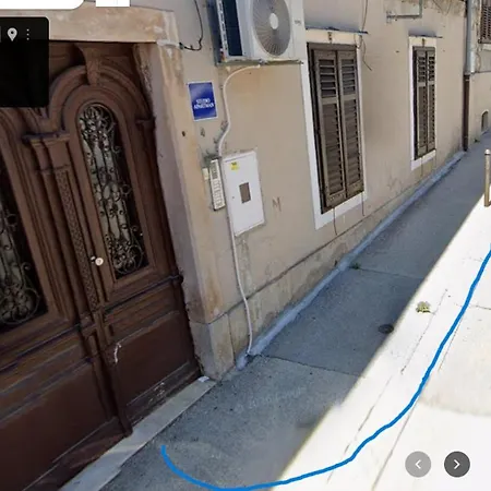 Arena With Free Private Parking Daire Pula