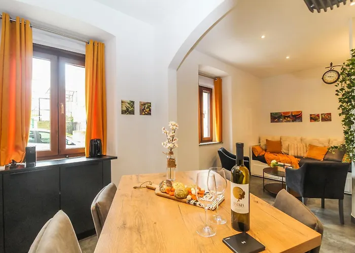 Arena With Free Private Parking Pula