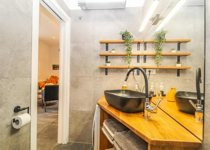 Arena With Free Private Parking * Pula